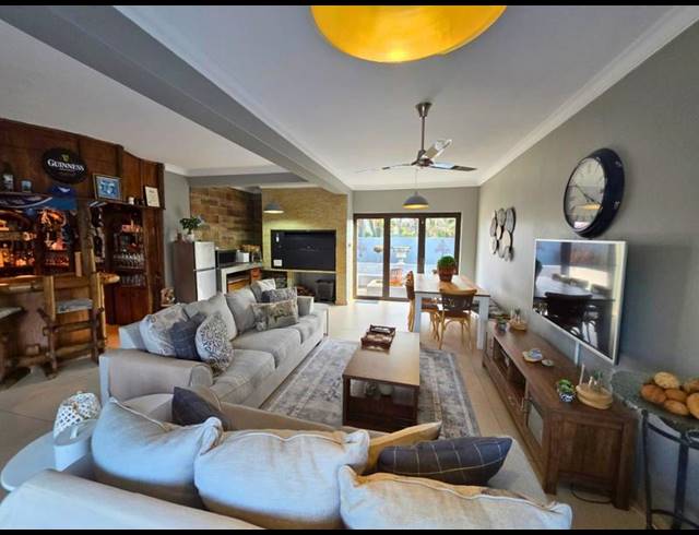 3 BEDROOM HOUSE FOR SALE IN GLEN MARAIS